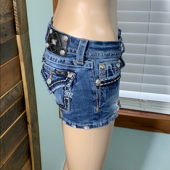 Miss Me signature Shorts Distressed Size 25 EUC - Picture 6 of 13